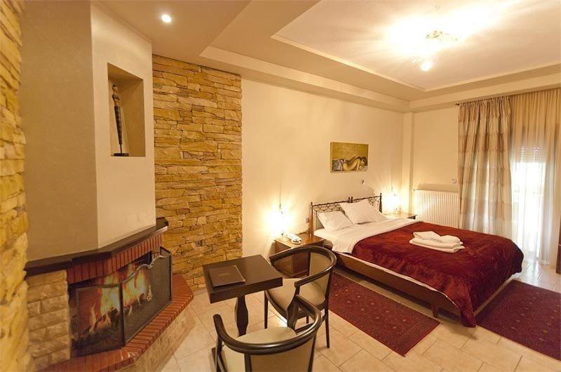 Nostos Hotel Káto Loutrákion Zimmer foto