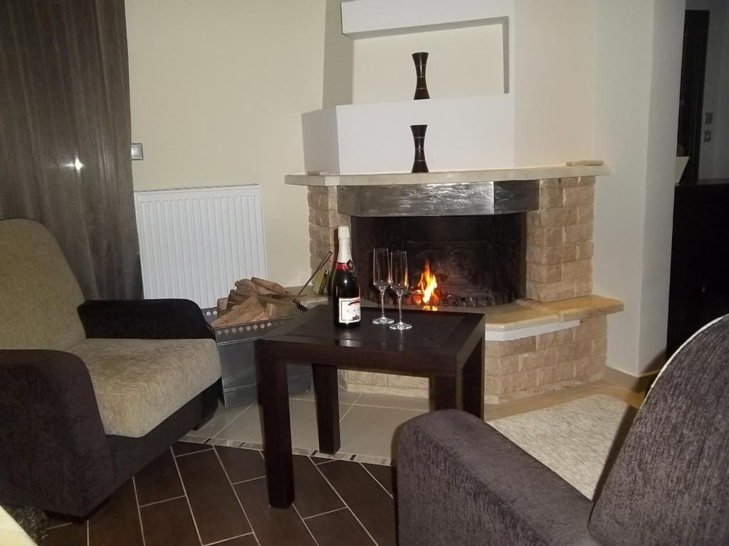 Nostos Hotel Káto Loutrákion Zimmer foto